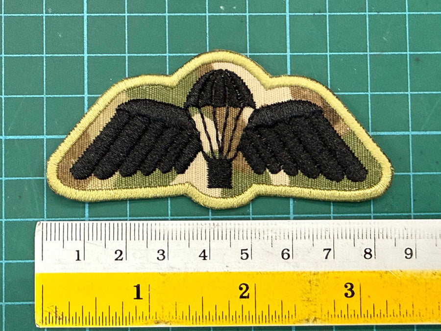 AUSTRALIAN PARACHUTIST CUT OUT BORDER PATCH - MULTICAM