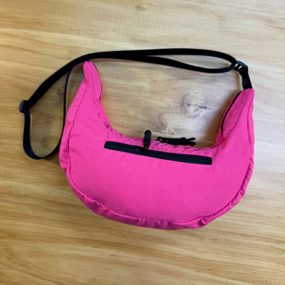 BULL HORN SHOULDER BAG - 6 LITERS (HOT PINK)