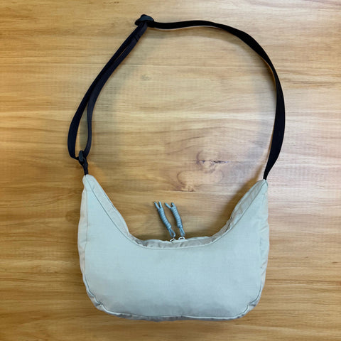 BULL HORN SHOULDER BAG - 6 LITERS (MILKY WHITE)