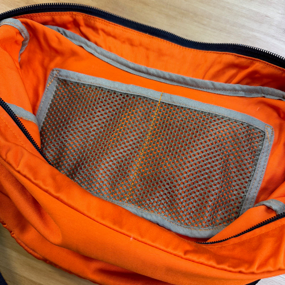 BULL HORN SHOULDER BAG - 6 LITERS (TIGER ORANGE)