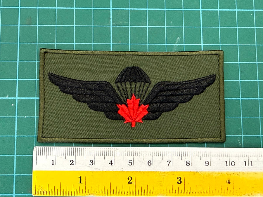 Canadian Parachutist Airborne Jump Wing Badge (10 cm x 5 cm)