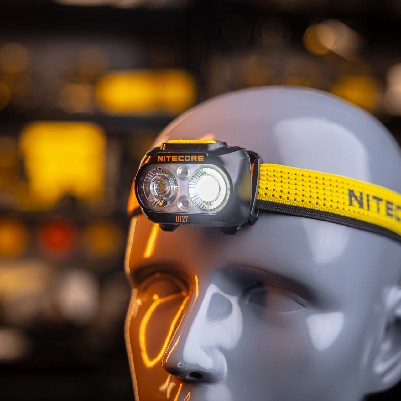 NITECORE UT27 PRO (BLACK) HEADLAMP  - 800 LUMENS (1,300MAH RECHARGEABLE LI-ION BATTERY PACK)