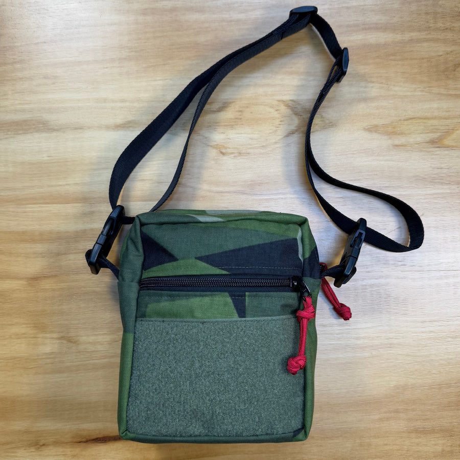 MIL-SPEC COVERT POCKET SLING BAG - 500 DENIER NYLON (SWEDISH M90)