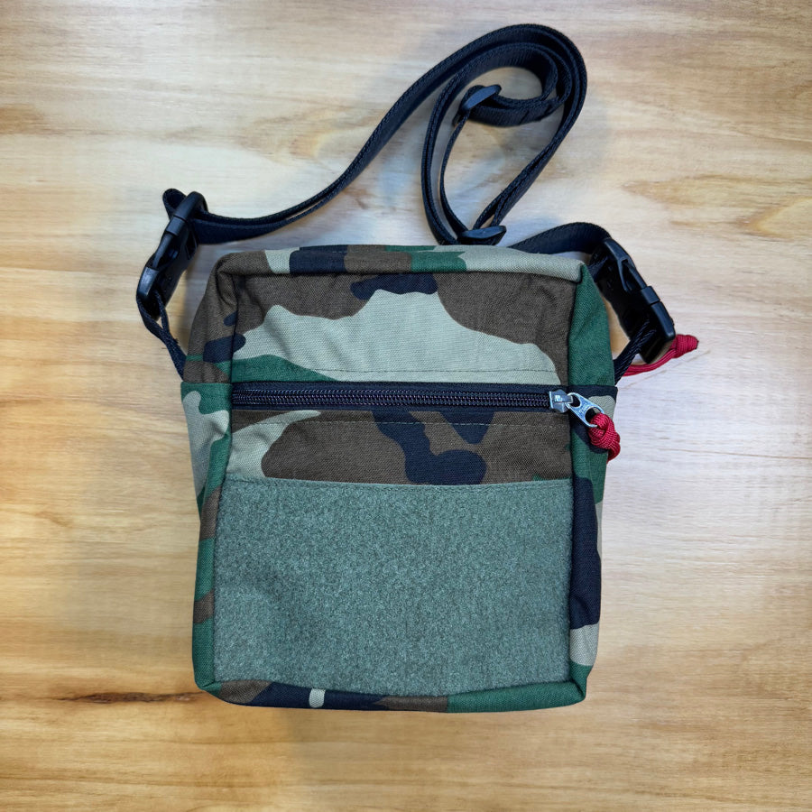 MIL-SPEC COVERT POCKET SLING BAG - 500 DENIER NYLON (US WOODLAND)