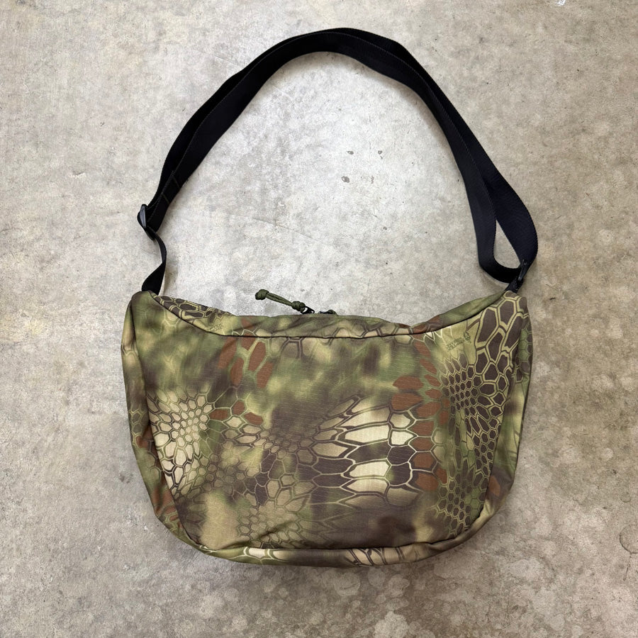 HGS Tactical Satchel Bag 300D Rip-Stop Polyester - 10L (Kryptek Mandrake)