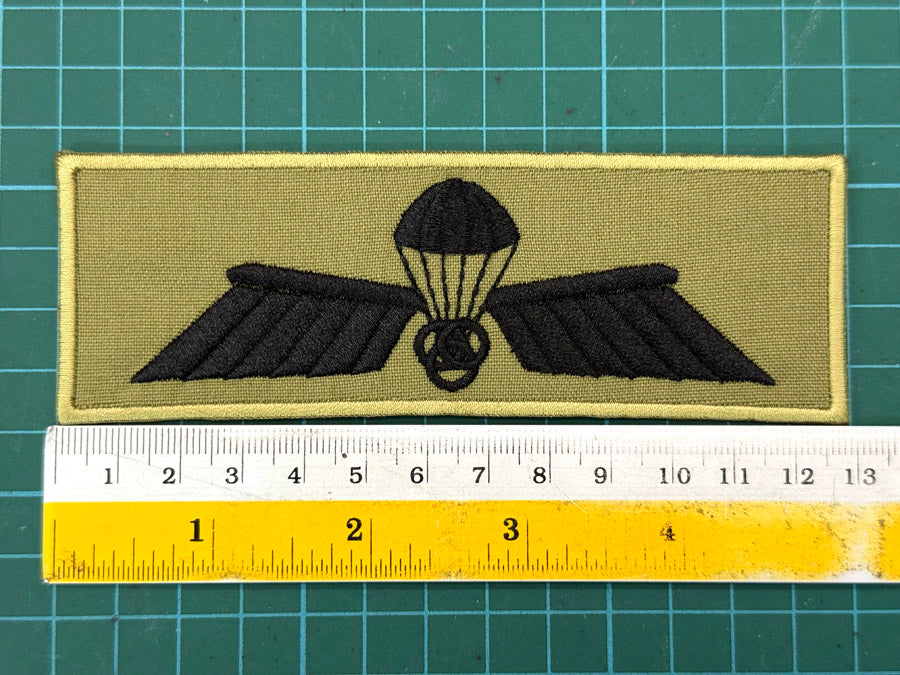 Netherlands Armed Forces Parachutist Instructor Airborne Jump Wing Patch - (3 Rings, 13 cm x 4.5 cm)