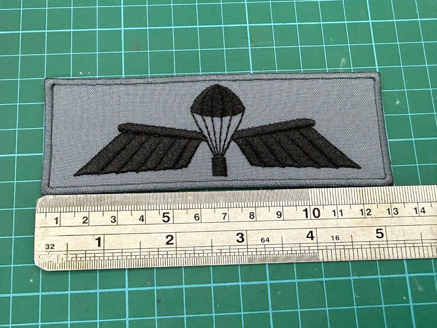 Netherlands Armed Forces Parachutist Airborne Jump Wing Patch - Basic/Static Line (B-Wing, 13 cm x 4.5 cm)