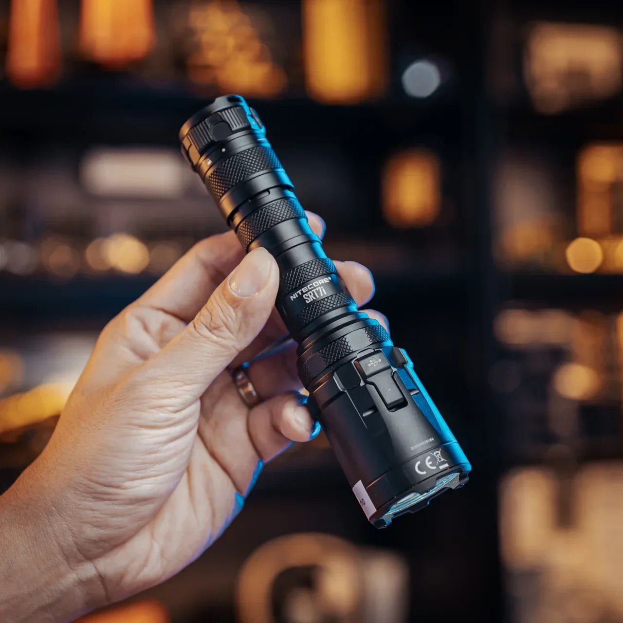 NITECORE SRT7I - 3000 LUMENS FLASHLIGHT (5000mAH LI-ION BATTERY INCLUDED)