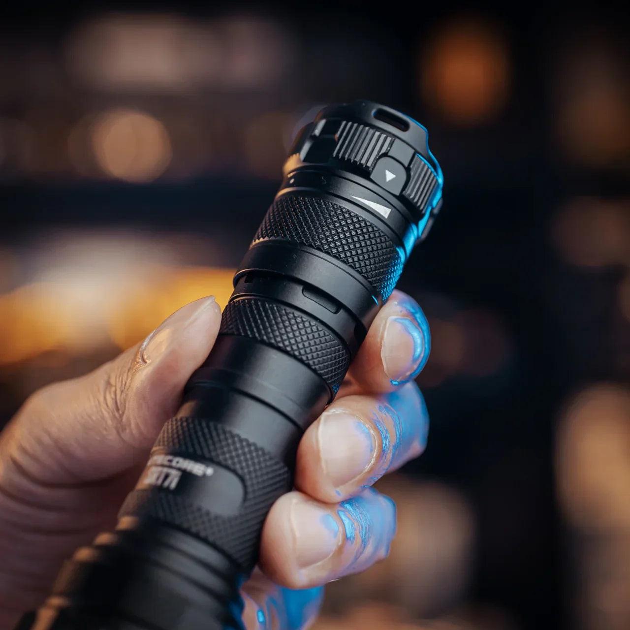 NITECORE SRT7I - 3000 LUMENS FLASHLIGHT (5000mAH LI-ION BATTERY INCLUDED)
