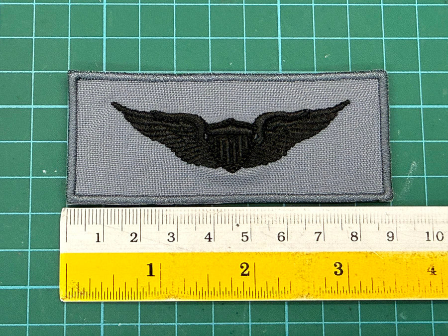US Army Aviator Basic Wing (9 cm x 3.8 cm, Small Wing, Grey)