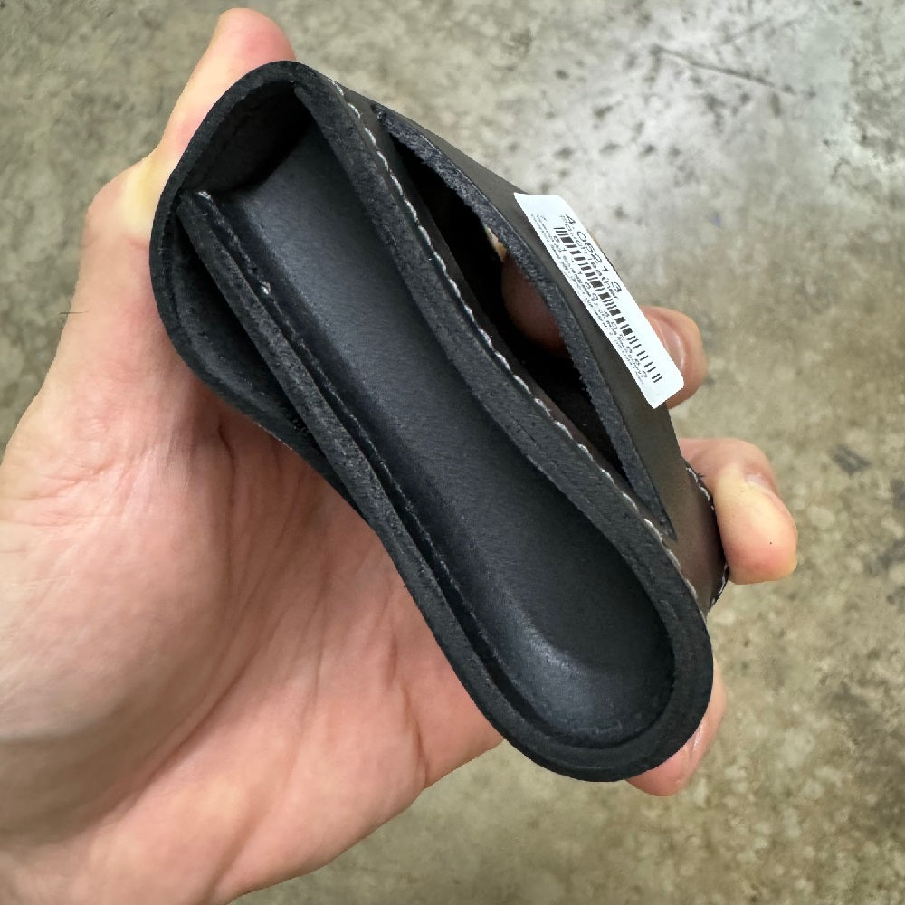 VICTORINOX LEATHER BELT POUCH - FOR SWISS CHAMP (BLACK)