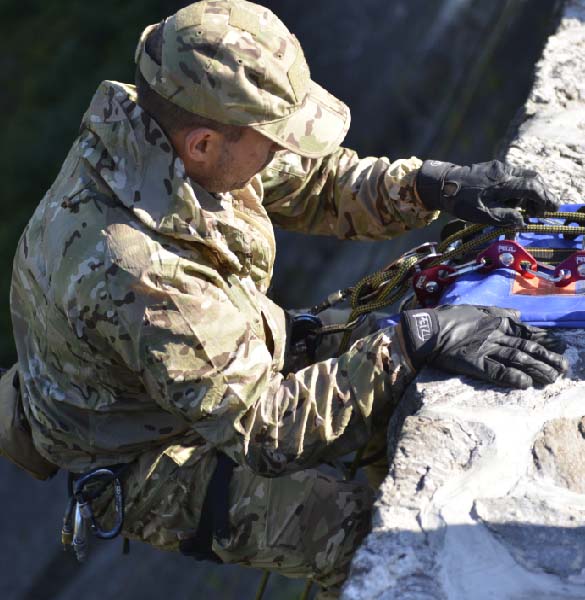 HELIKON-TEX BBC FOLDING CAP - PL WOODLAND