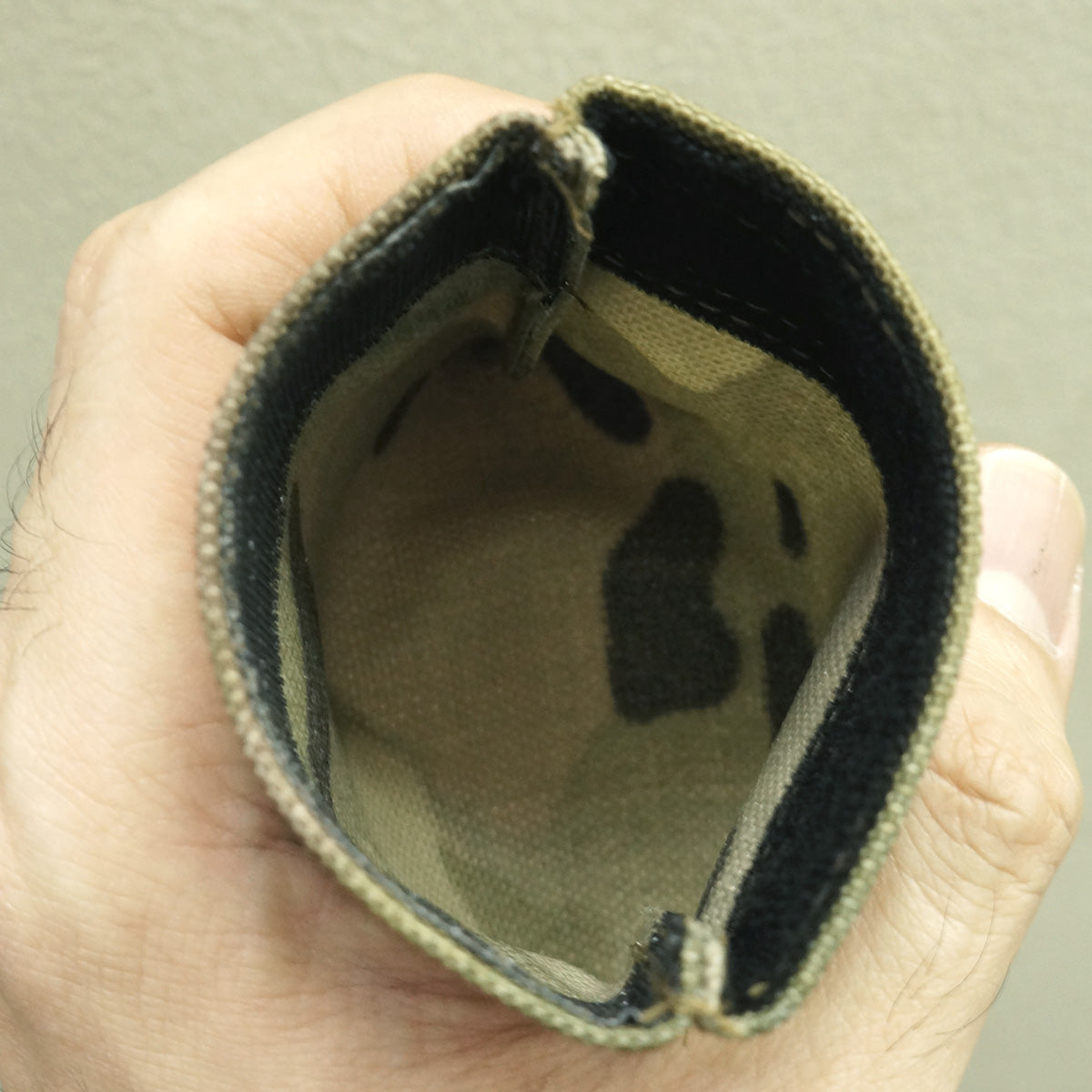 MIL-SPEC COIN PURSE - CHILD SAFE VELCRO (TRUE TIMBER HTC SPRING)