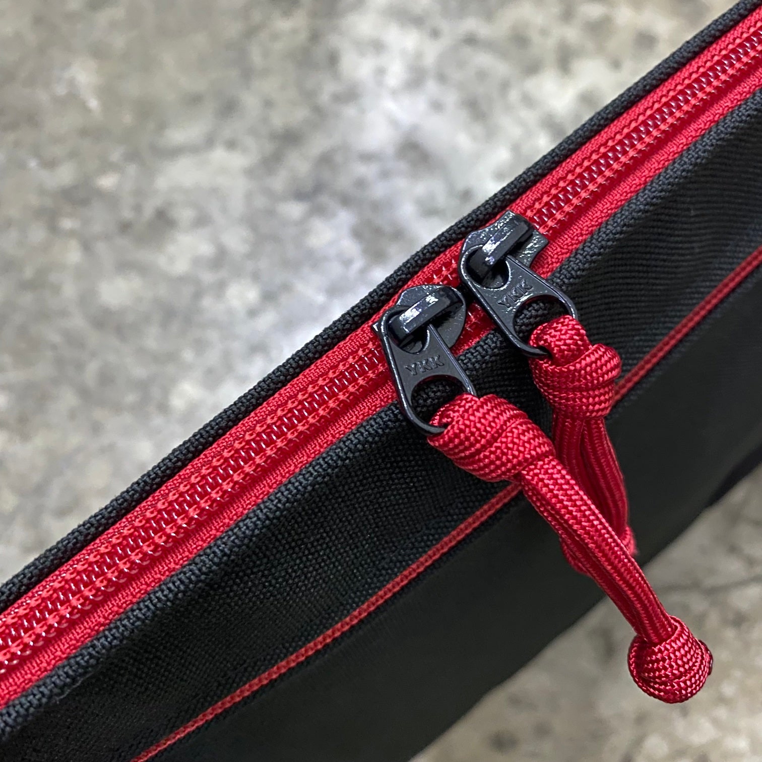 TACTICAL LAPTOP SLEEVE 13.3" - 1000D CORDURA (BLACK WITH RED ZIPS)