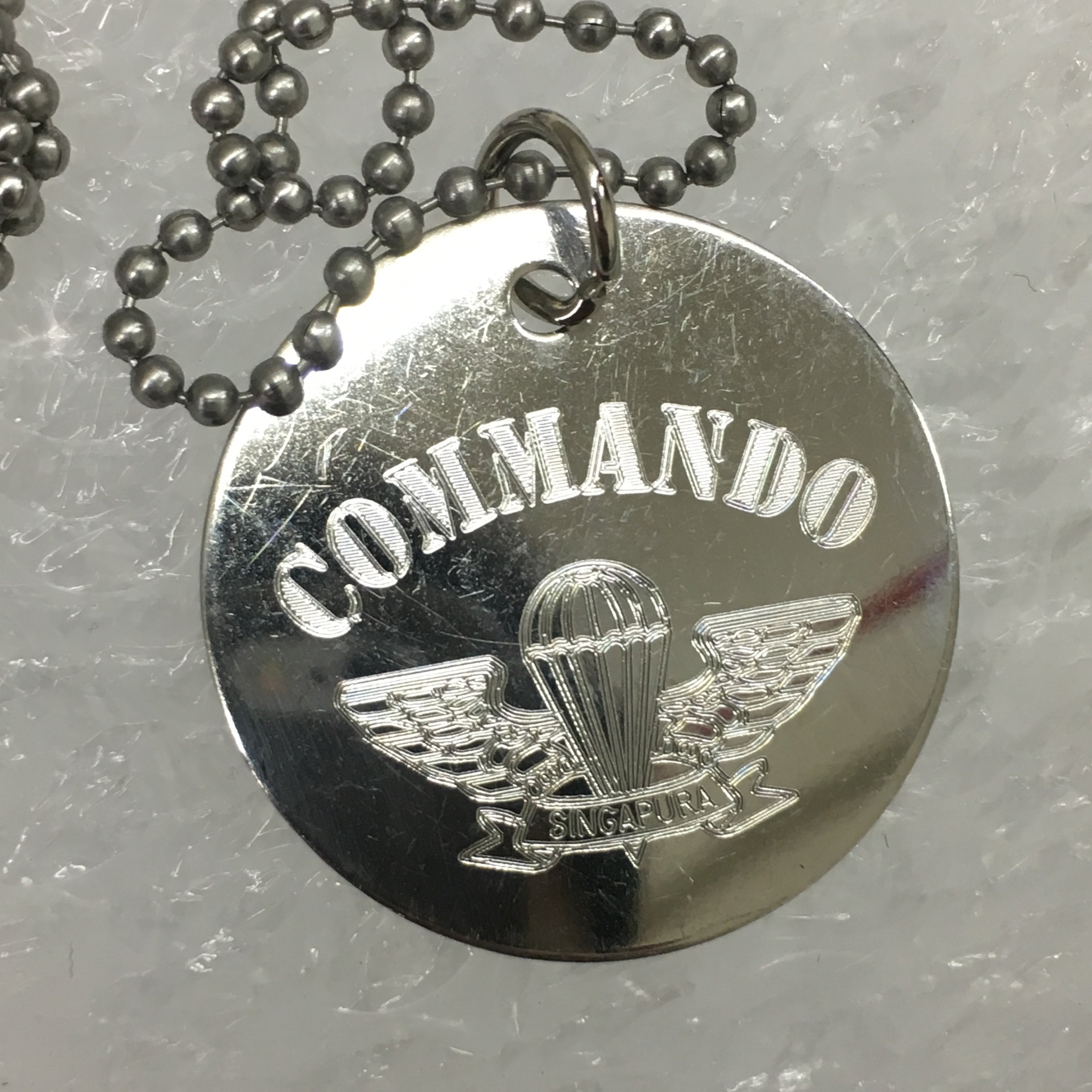 COMMANDO AIRBORNE WING DOG TAG - ROUND