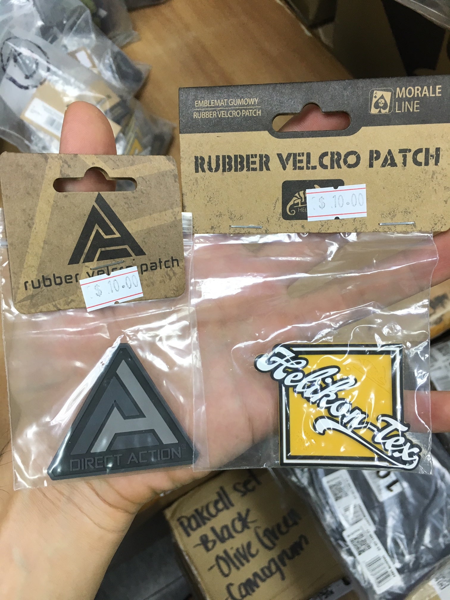 DIRECT ACTION® LOGO PATCH - PVC (BLACK)