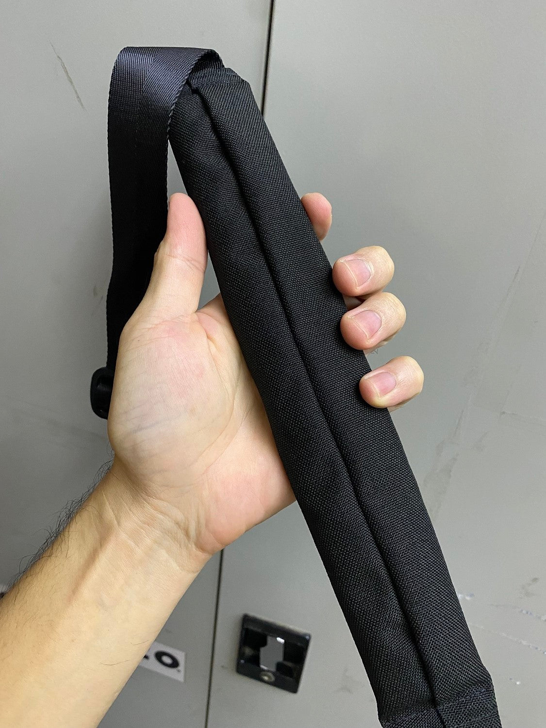 MIL-SPEC PADDED SHOULDER STRAP USING YKK SWIVEL HOOKS - MULTICAM