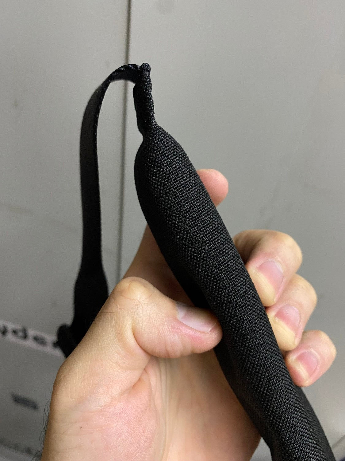 MIL-SPEC PADDED SHOULDER STRAP USING YKK SWIVEL HOOKS - BLACK