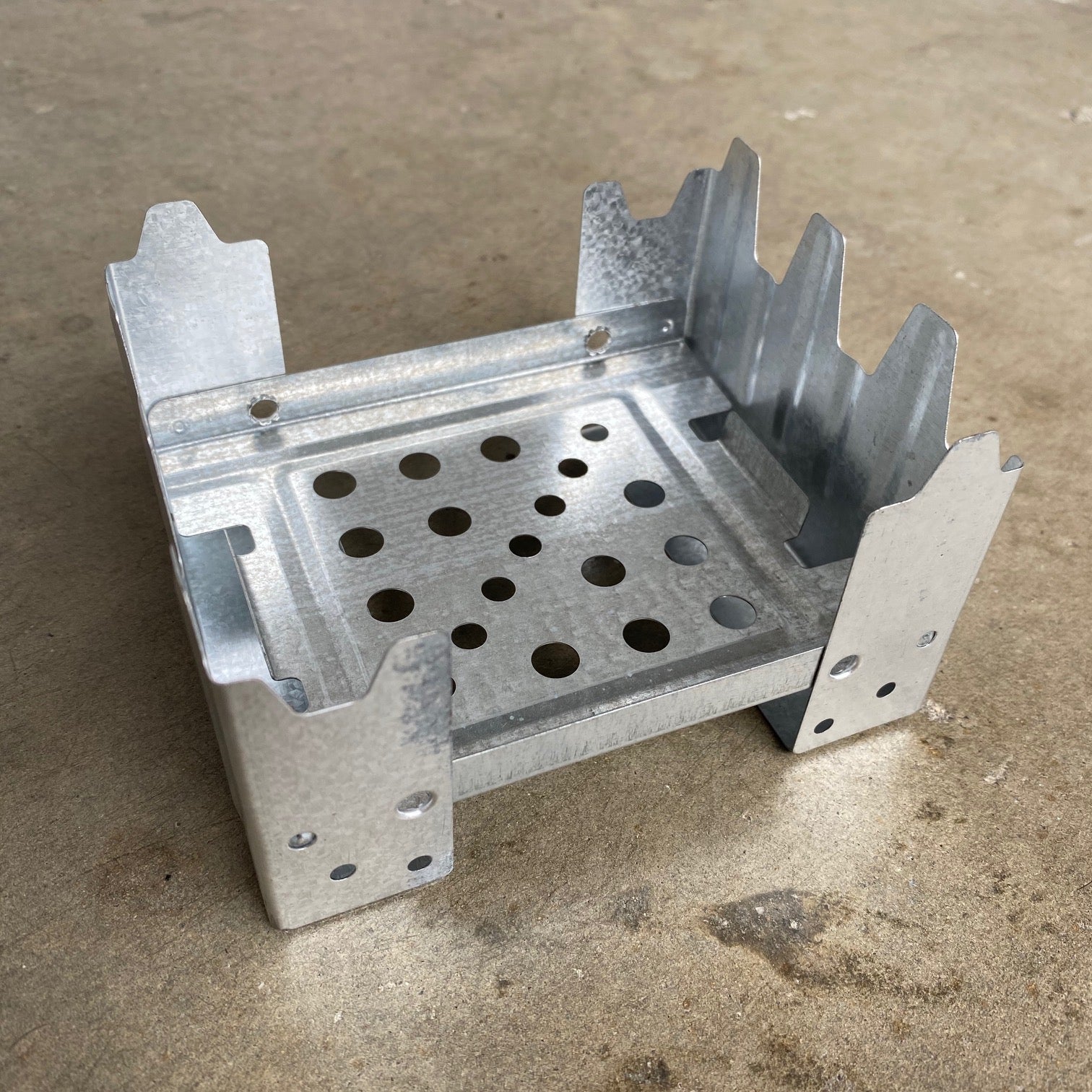 DISPOSABLE OUTDOOR COOKING STOVE / TOMMY COOKER