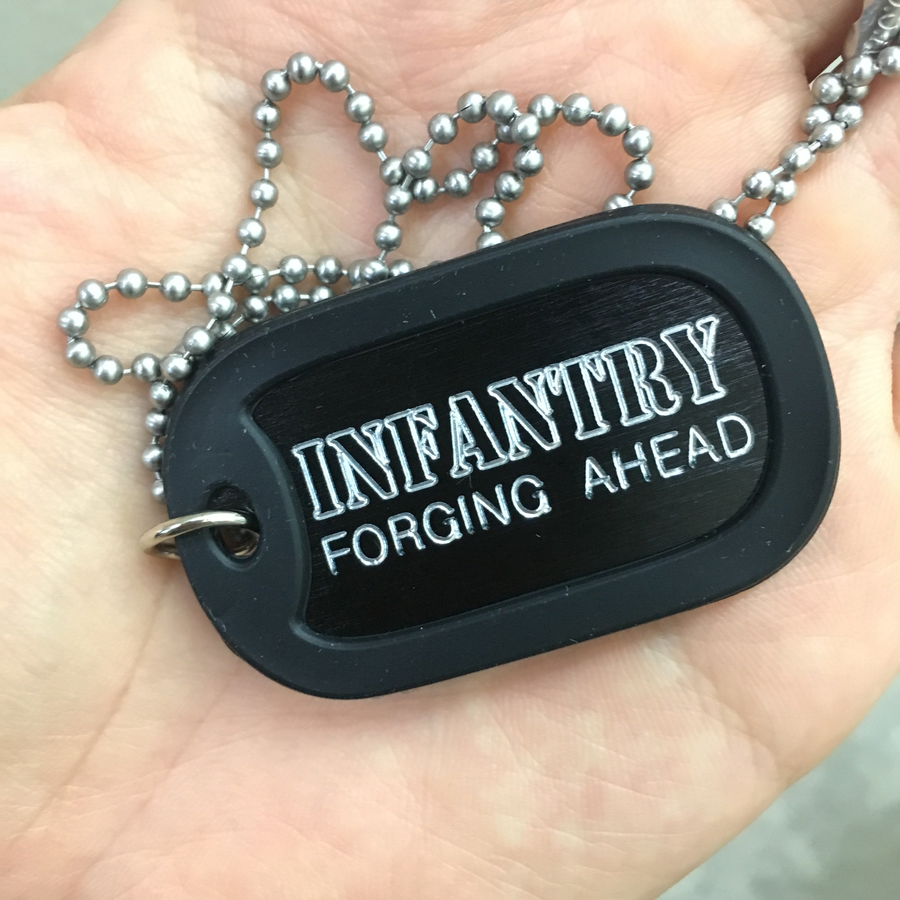 INFANTRY FORGING AHEAD DOG TAG - BLACK