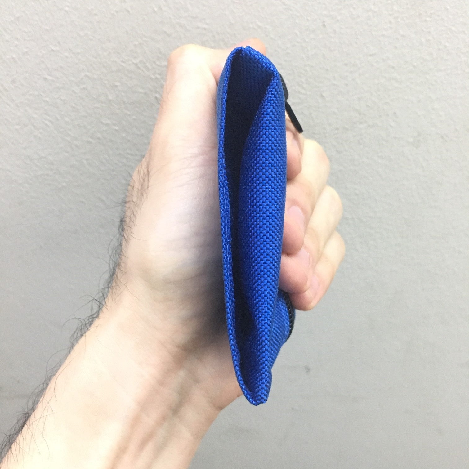 MIL-SPEC KEY WALLET WITH CARD POCKET - 1000 DENIER CORDURA (ROYAL BLUE)