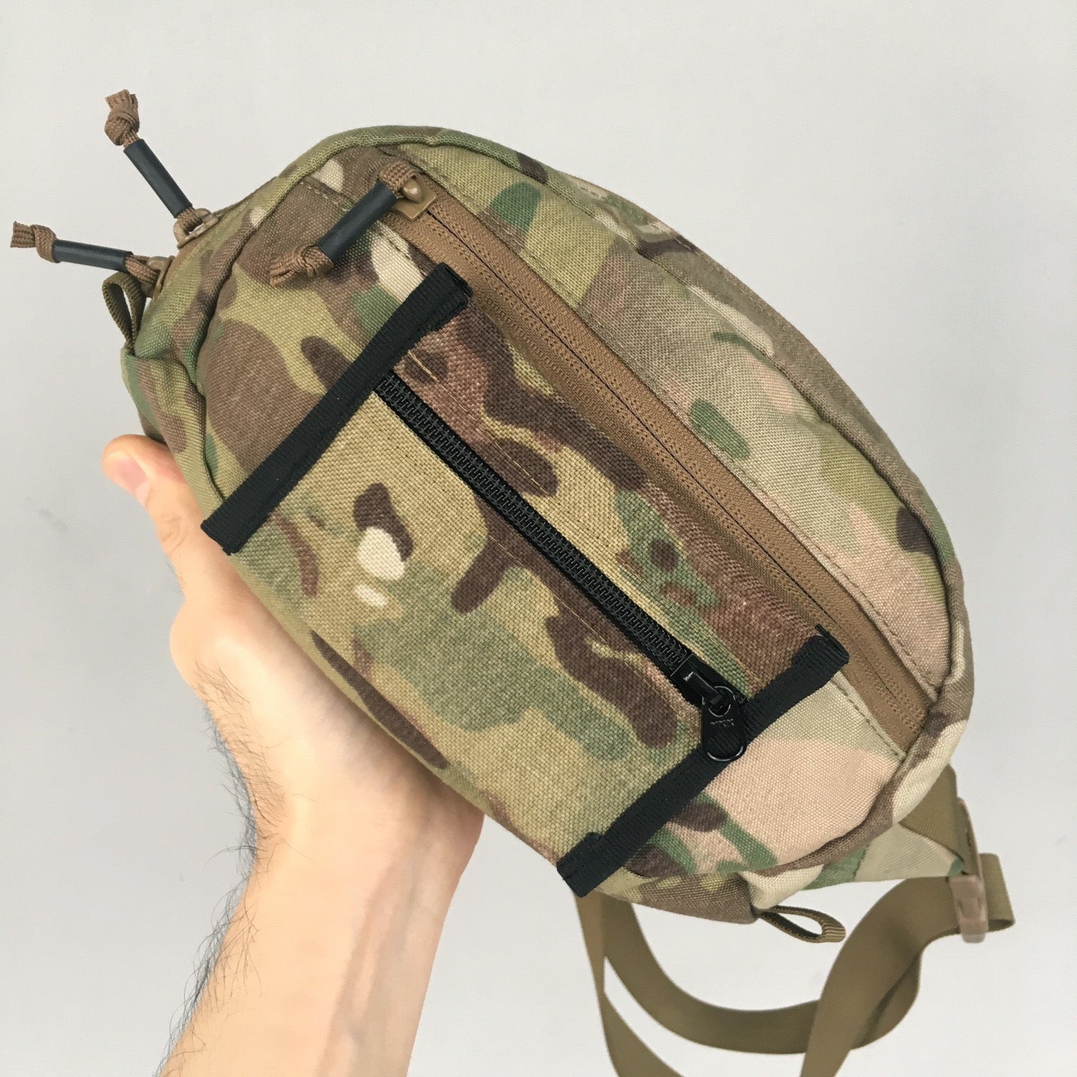 MIL SPEC CARD CASE WITH HOOK SIDE VELCRO - (MULTICAM)