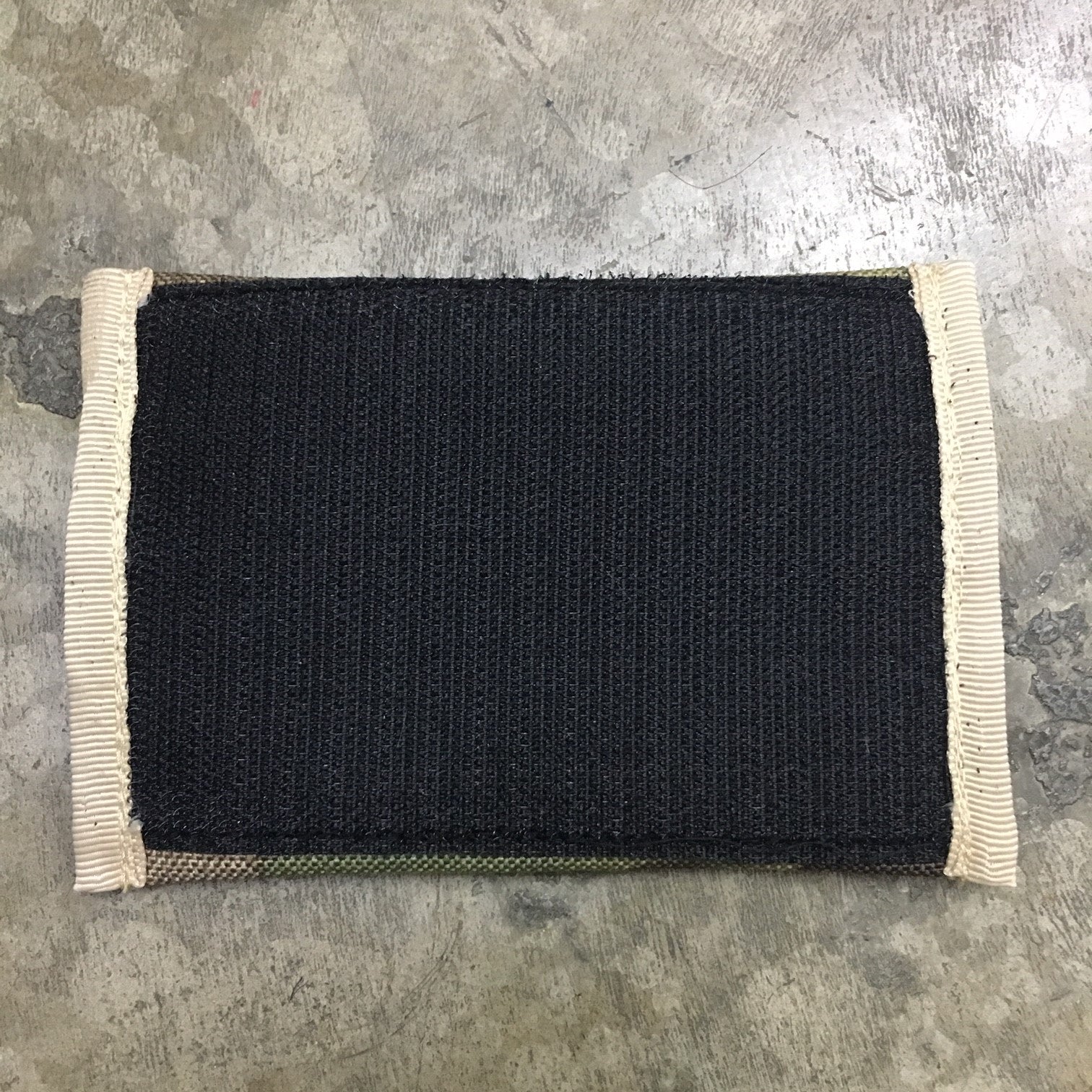 MIL SPEC CARD CASE WITH HOOK SIDE VELCRO - (MULTICAM)