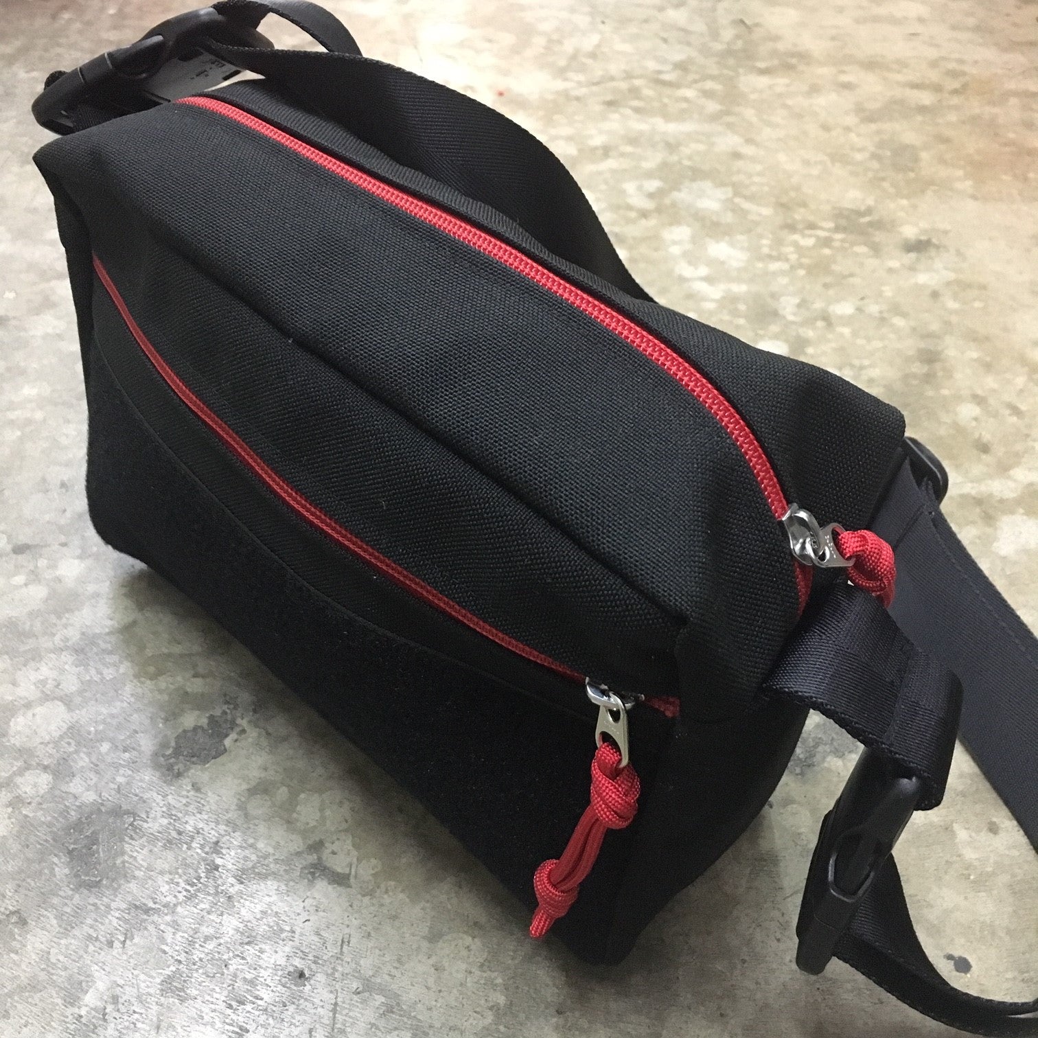 MIL-SPEC SHOULDER SLING BAG - 1000 DENIER CORDURA (STEEL GREY)