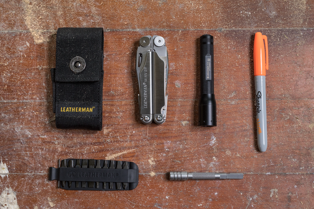 LEATHERMAN NYLON 4 POCKETS SHEATH - BLACK