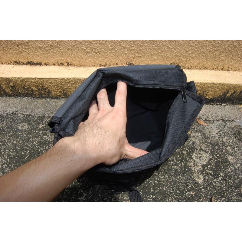 D&G SOLDIERTALK EXPLORER SLING BAG - BLACK