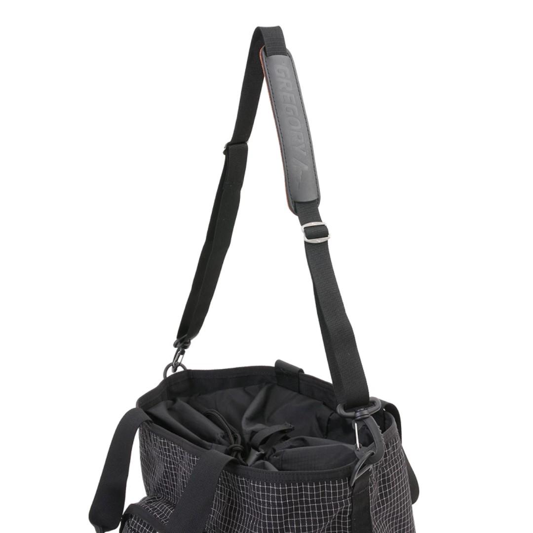 GREGORY LEATHER EMBOSSED SHOULDER STRAP - BLACK