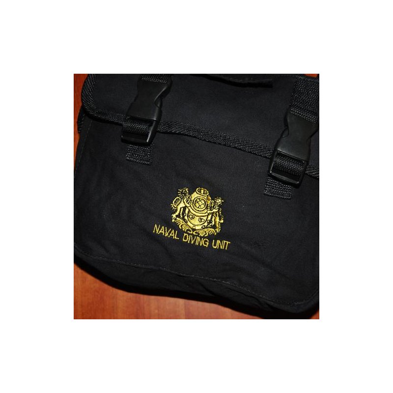 D&G SOLDIERTALK NDU SLING BAG - BLACK