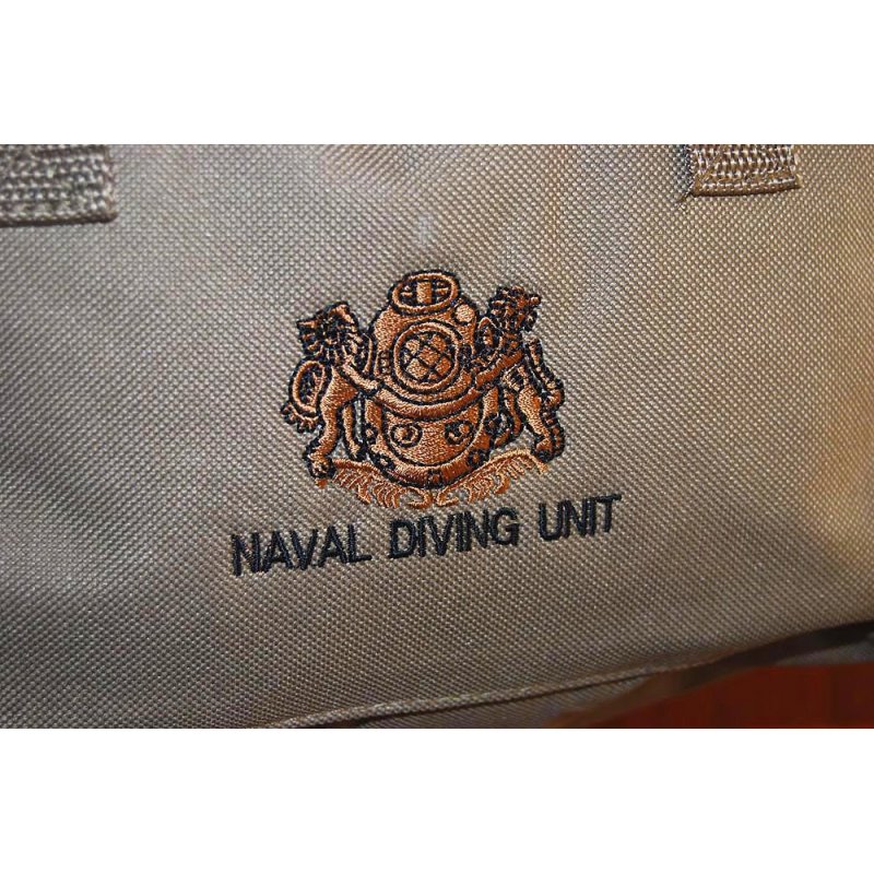 D&G SOLDIERTALK NDU SLING BAG - KHAKI BROWN