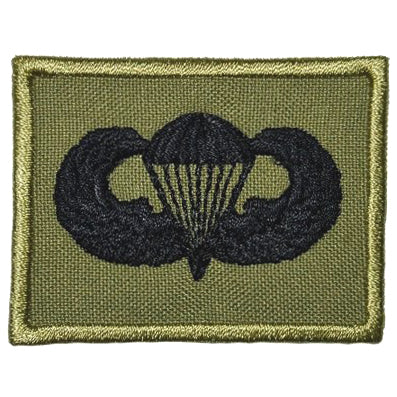 US PARACHUTIST BADGE - OLIVE GREEN